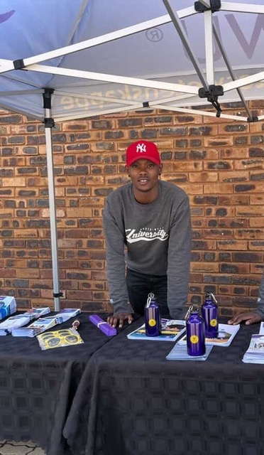 Ofentse Molosiwa